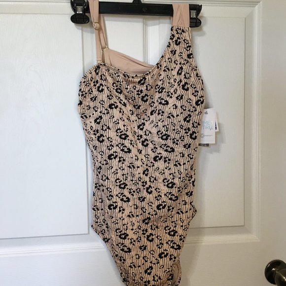 Time and Tru Other - NWT Leopard Print One Shoulder One Piece Swimsuit